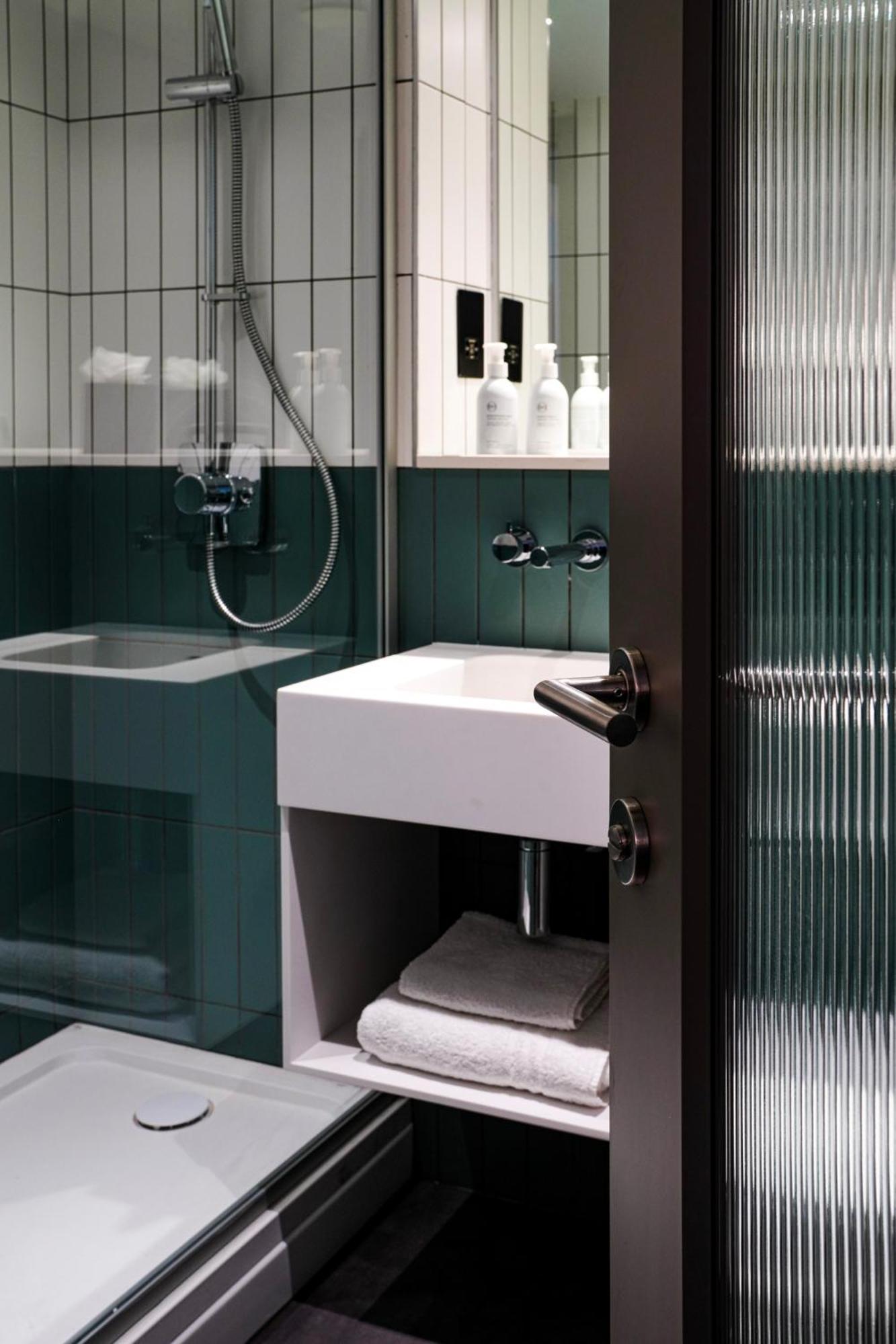 Southgate Hotel London East Barnet Εξωτερικό φωτογραφία